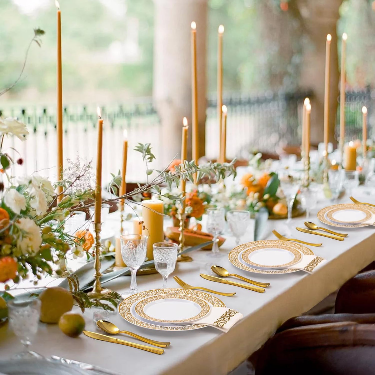 Bestluck 700 Pcs Gold Plastic Dinnerware Set for 100 Guests