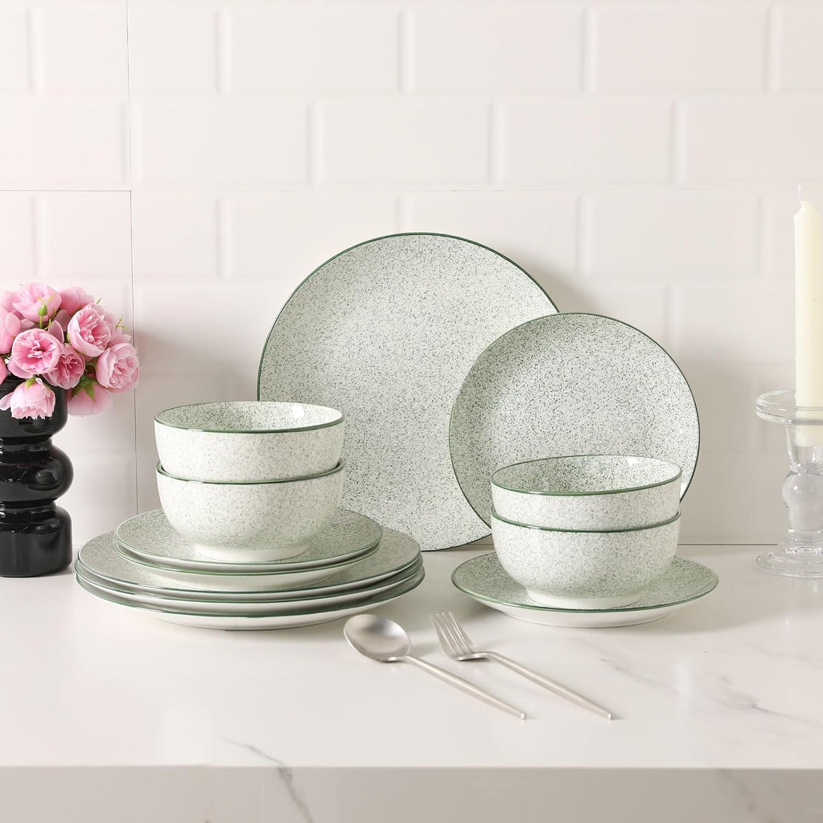 Sweejar Dinnerware Set of 4,12 Piece Ceramic Plates and Bowls Set Green
