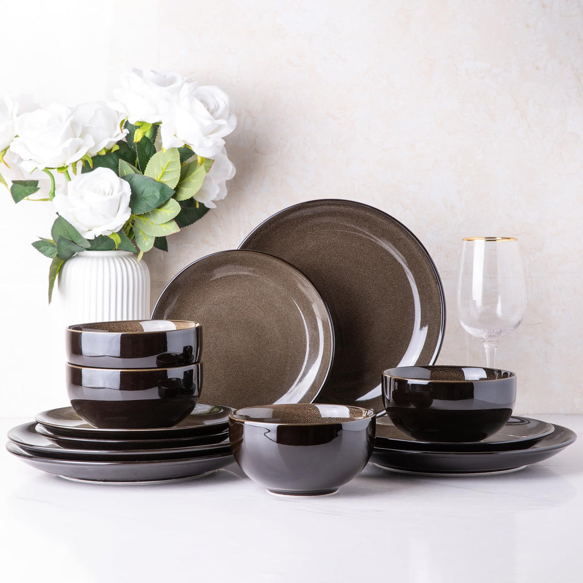 LeRatio Ceramic Dinnerware Sets for 8,24Pcs Porcelain Plates and Bowls Set