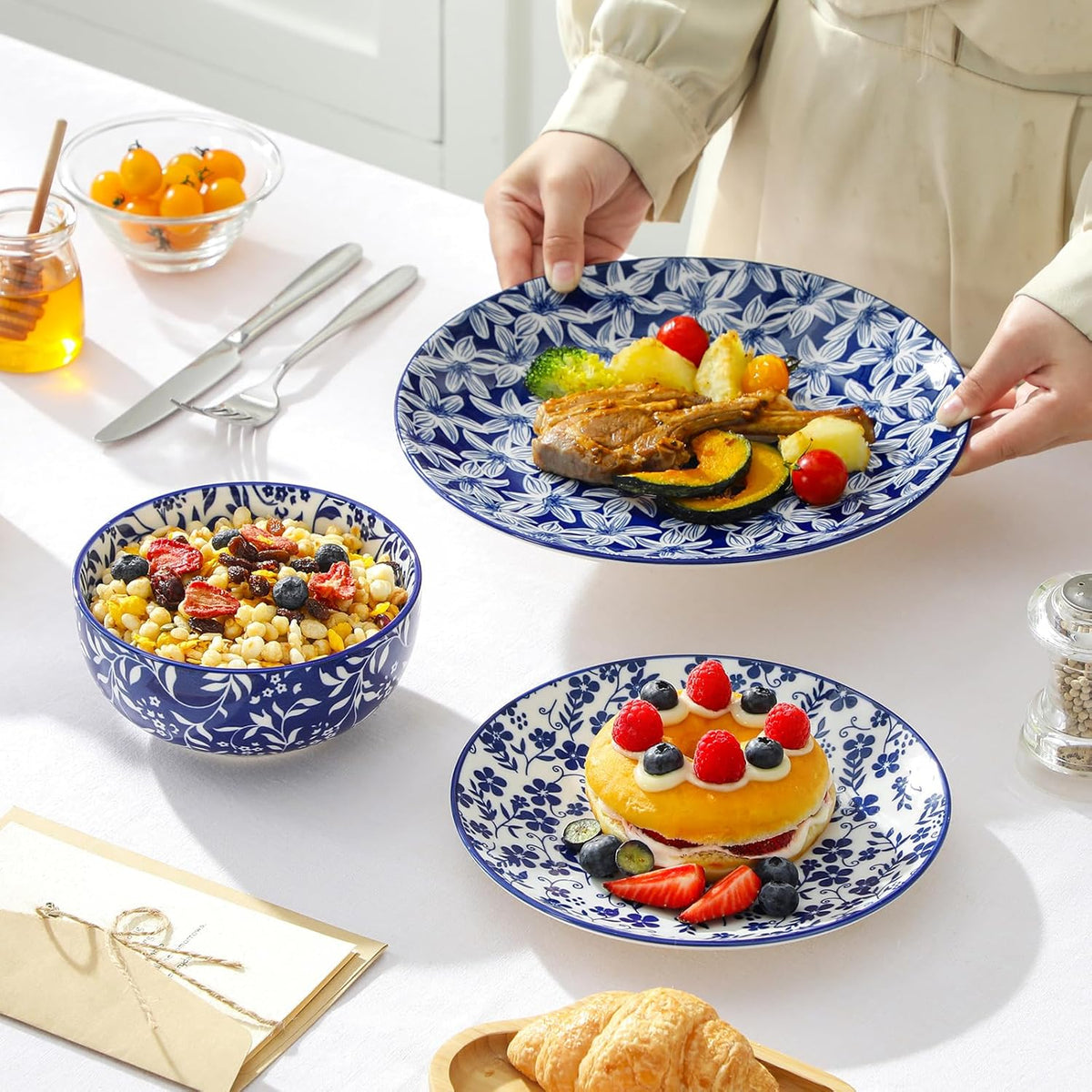 vancasso SELENE Plates and Bowls Set for 6, 18 Pieces Dinnerware Sets, Mircowave and Dishwasher Safe Dishes Set, Porcelain Blue Dinnerware