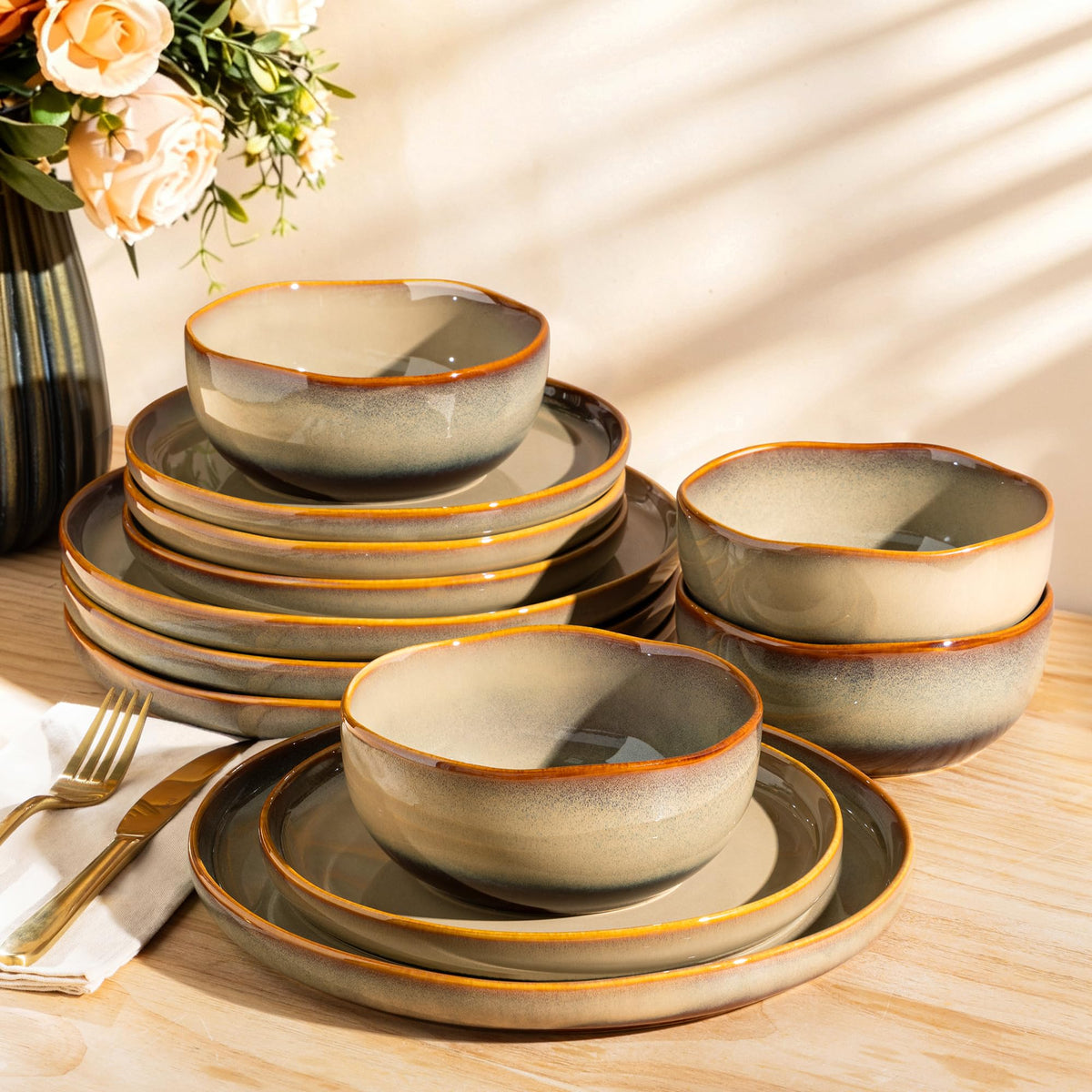 TheTerra Ceramic Dinnerware Set for 4, 12-Piece Plates and Bowls Set