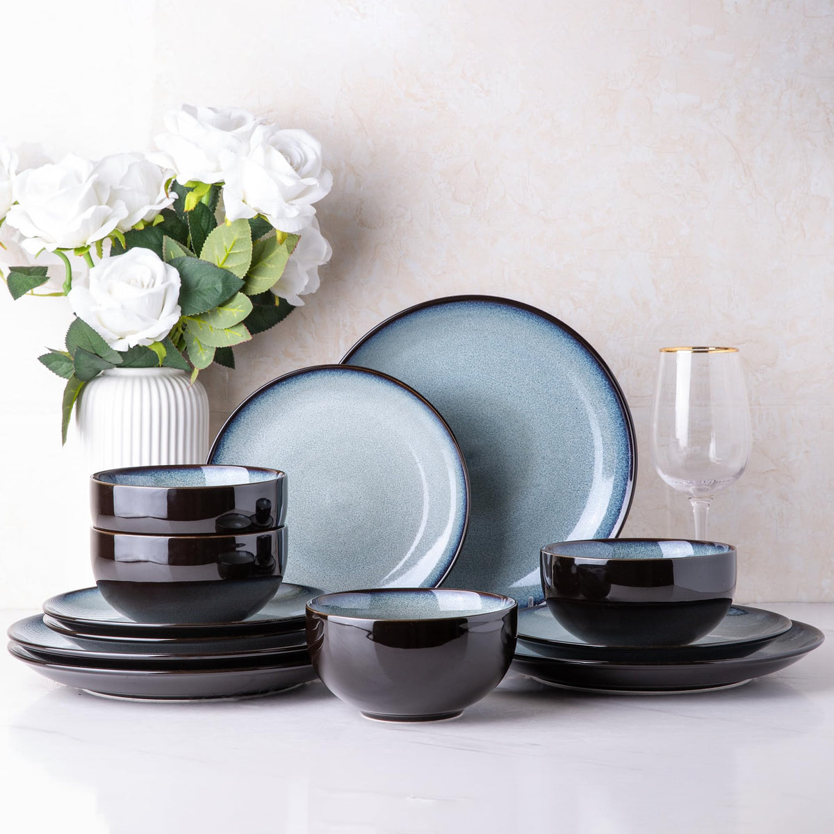 LeRatio Ceramic Dinnerware Sets for 6,18Pcs Porcelain Plates and Bowls Set