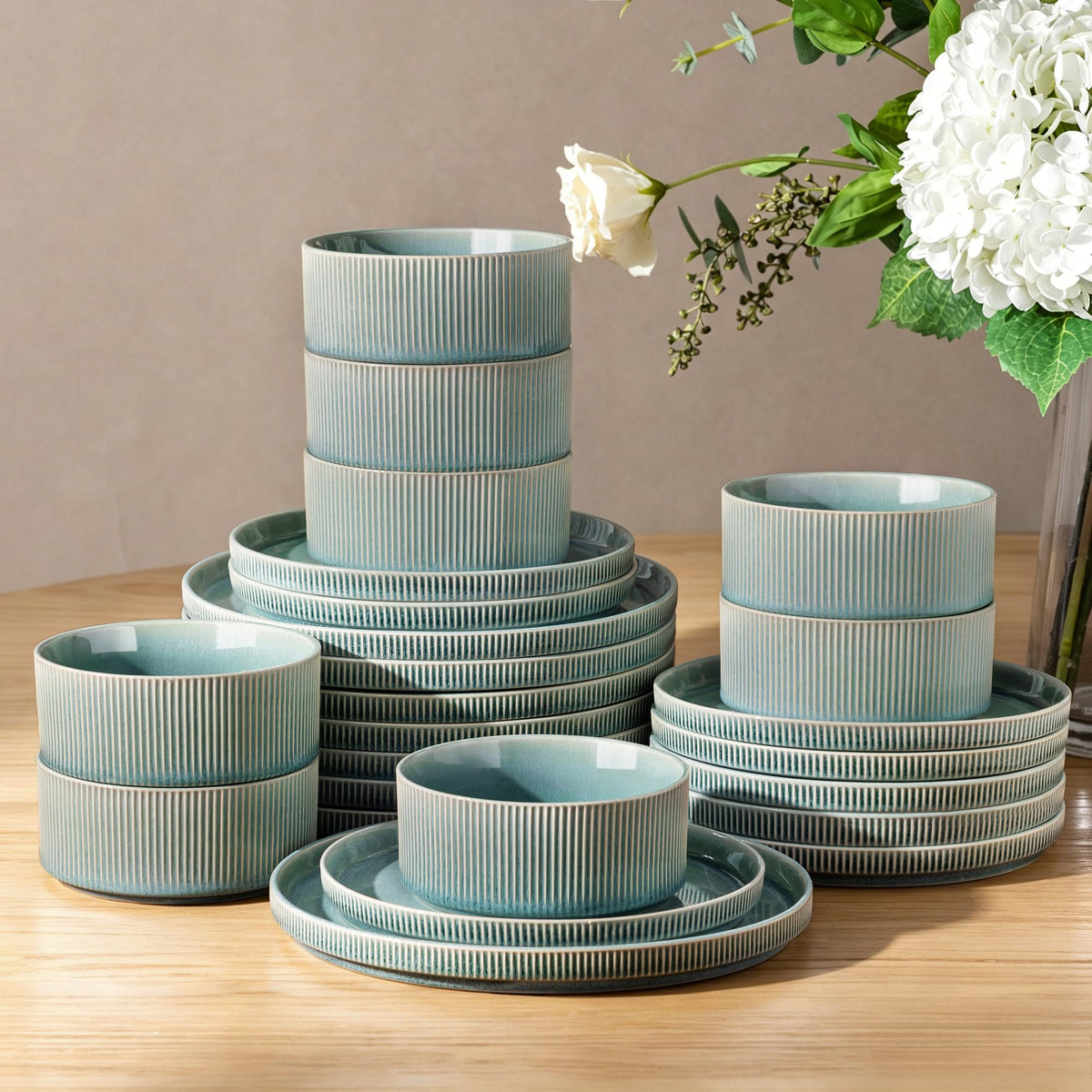 GBHOME Stoneware Dinnerware Sets for 4,12-Piece Plates and Bowls Set