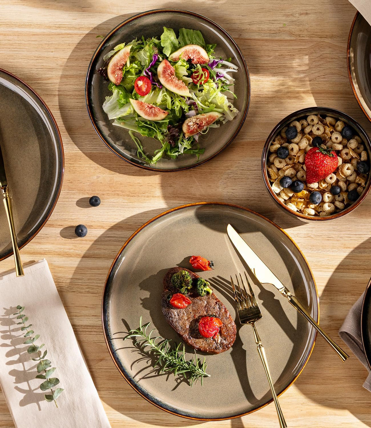 TheTerra Ceramic Dinnerware Set for 4, 12-Piece Plates and Bowls Set