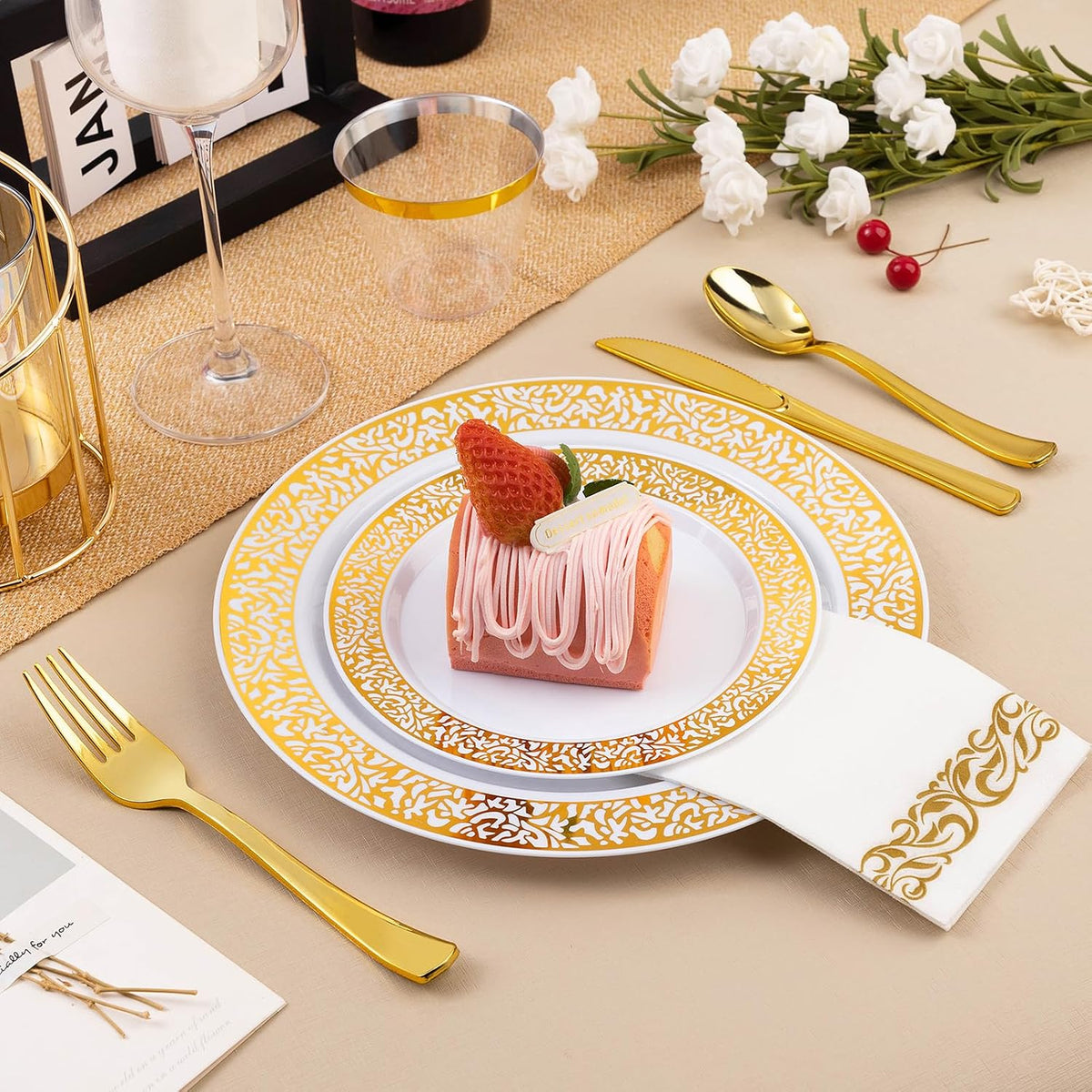 Bestluck 700 Pcs Gold Plastic Dinnerware Set for 100 Guests