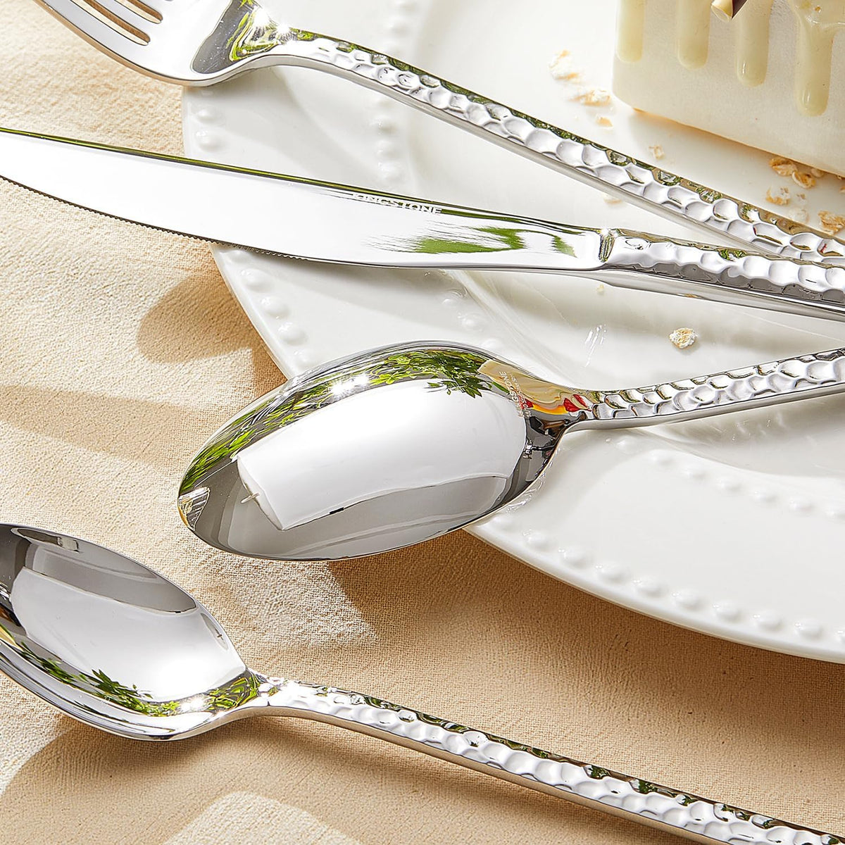 20 Piece Hammered Silverware Set, 18/10 Stainless Steel Flatware Set for 4