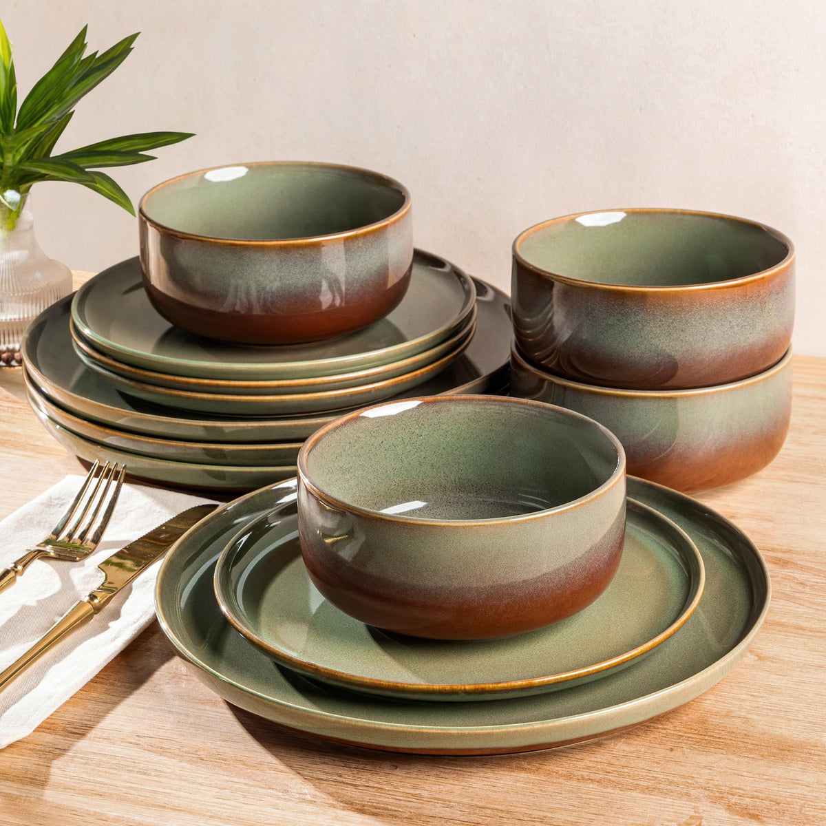 TheTerra Ceramic Dinnerware Set for 4, 12-Piece Plates and Bowls Set