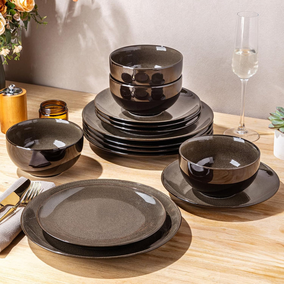 LeRatio Ceramic Dinnerware Sets for 6,18Pcs Porcelain Plates and Bowls Set
