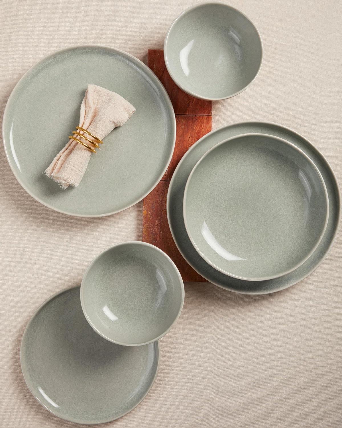 Pokini Stoneware Dinnerware Sets for 4, 12Pcs Ceramic Plates and Bowls Sets