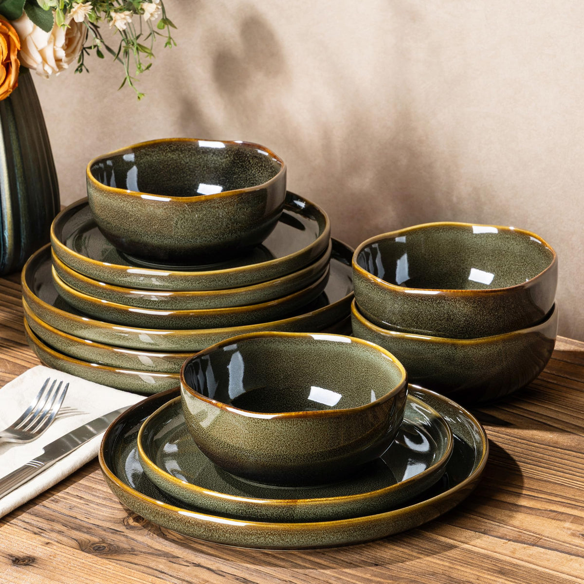 TheTerra Ceramic Dinnerware Set for 4, 12-Piece Plates and Bowls Set